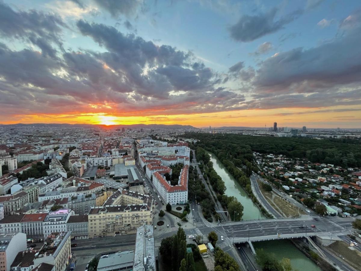 Triiiple Level 31 - Sonnenwohnen Apartment Mit Fantastischem Ausblick Und Parkplatz Wien Eksteriør bilde